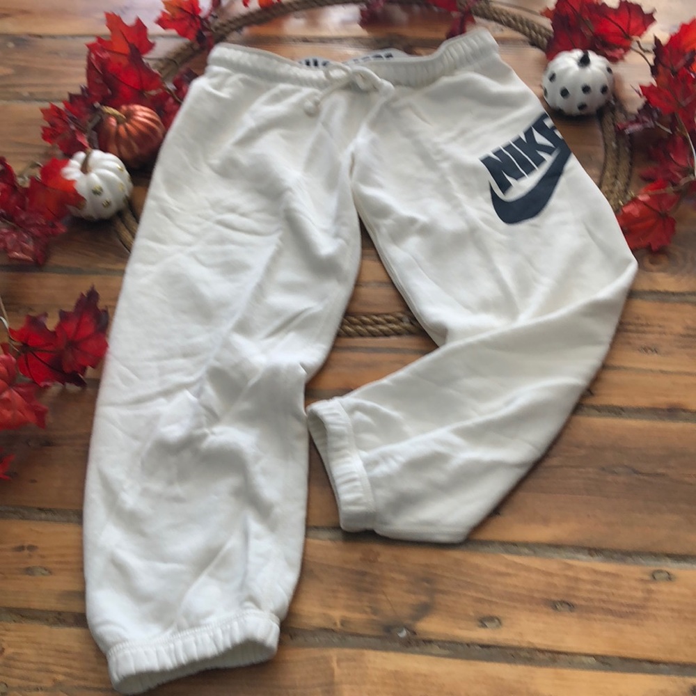 Nike white/off-white Capri jogger